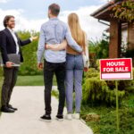 Améliorez la visibilité de votre bien immobilier grâce à une signalétique extérieure personnalisée